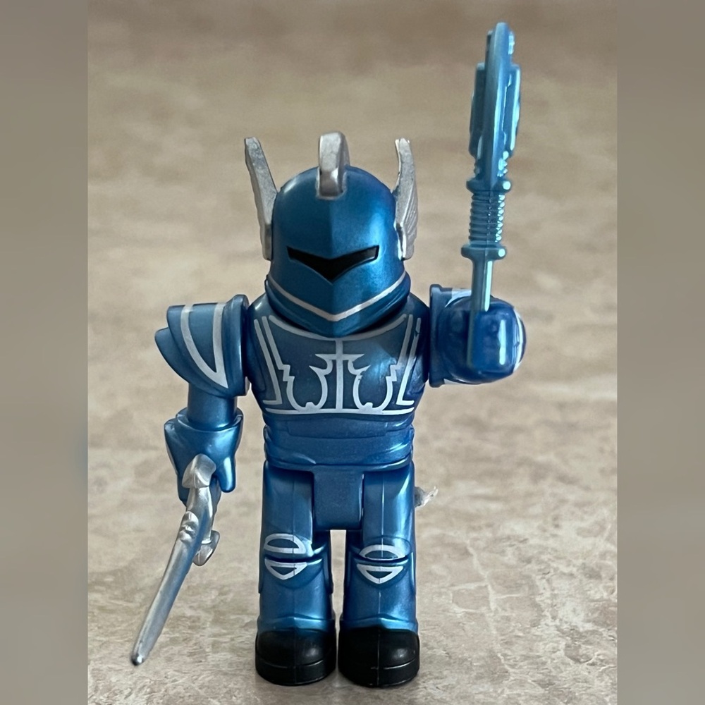 Roblox Alar Knight of Splintered Skies 3-Inch Mini Figure Toy